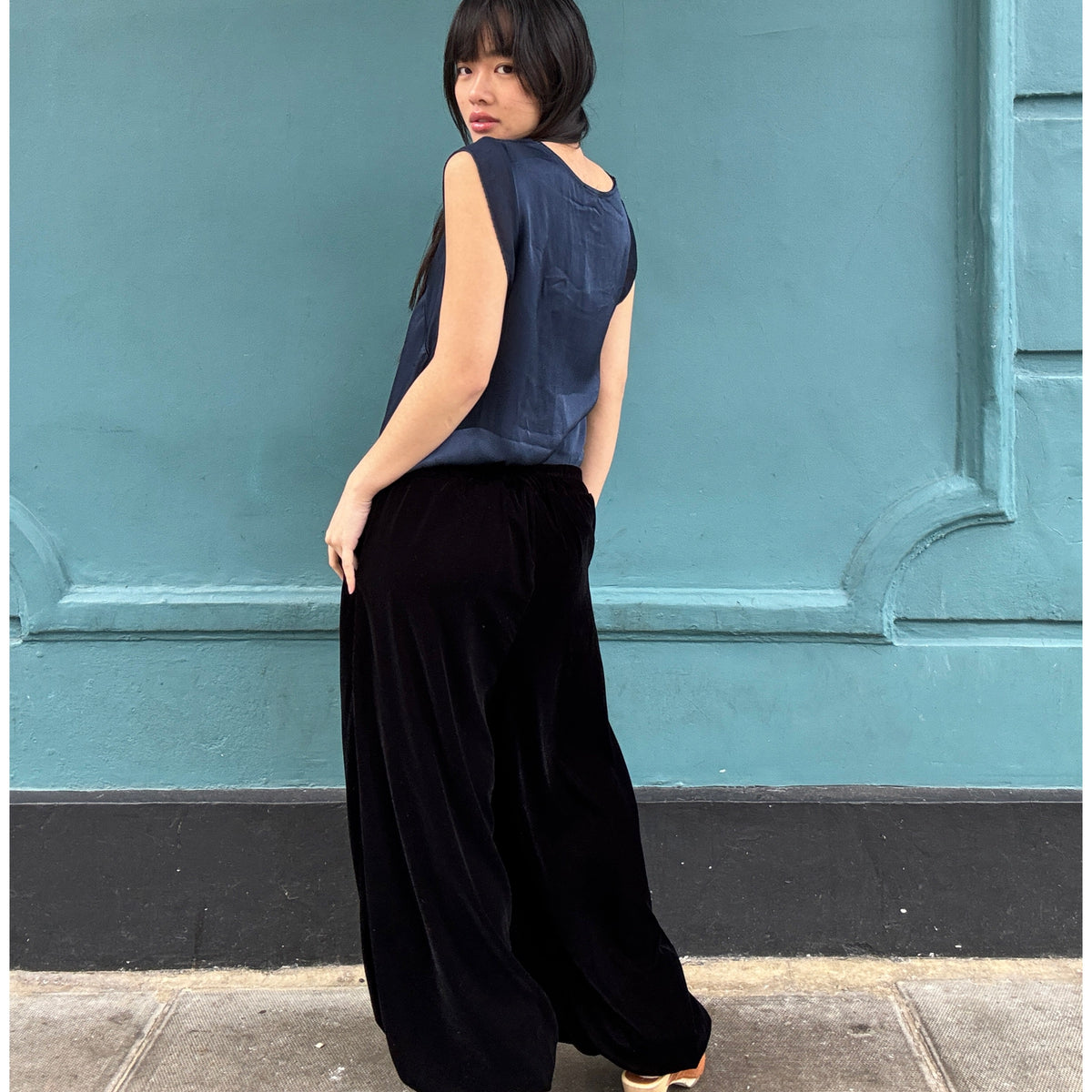 *NEW* Johanna Velvet Baggy Cuffed Pants Navy