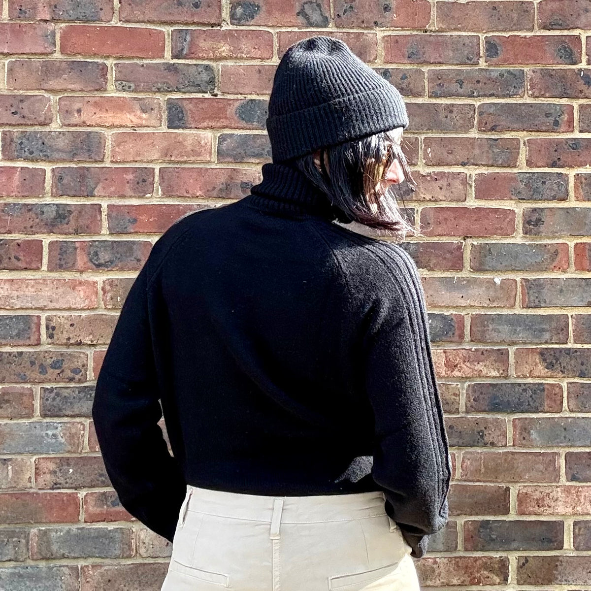 *NEW* Absolut Cashmere Sylviana Black Jumper