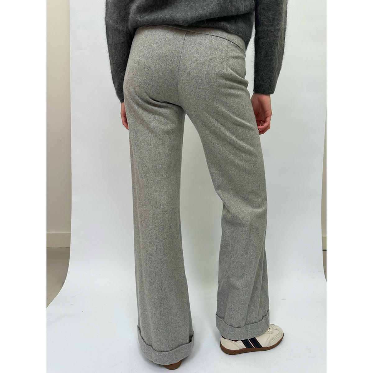 Low Rise Pant Grey