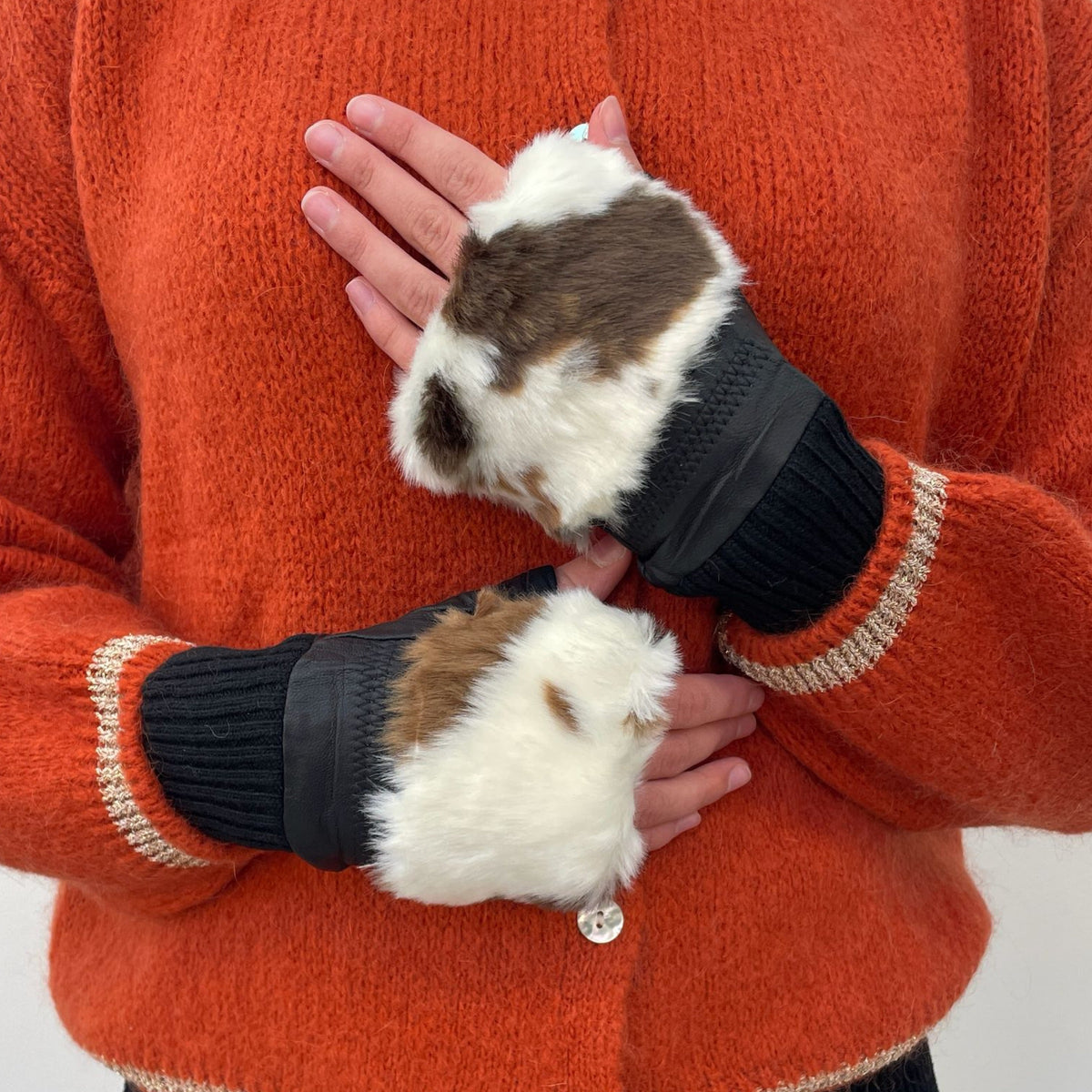 *NEW*Faux Fur Cow Print Fingerless Gloves