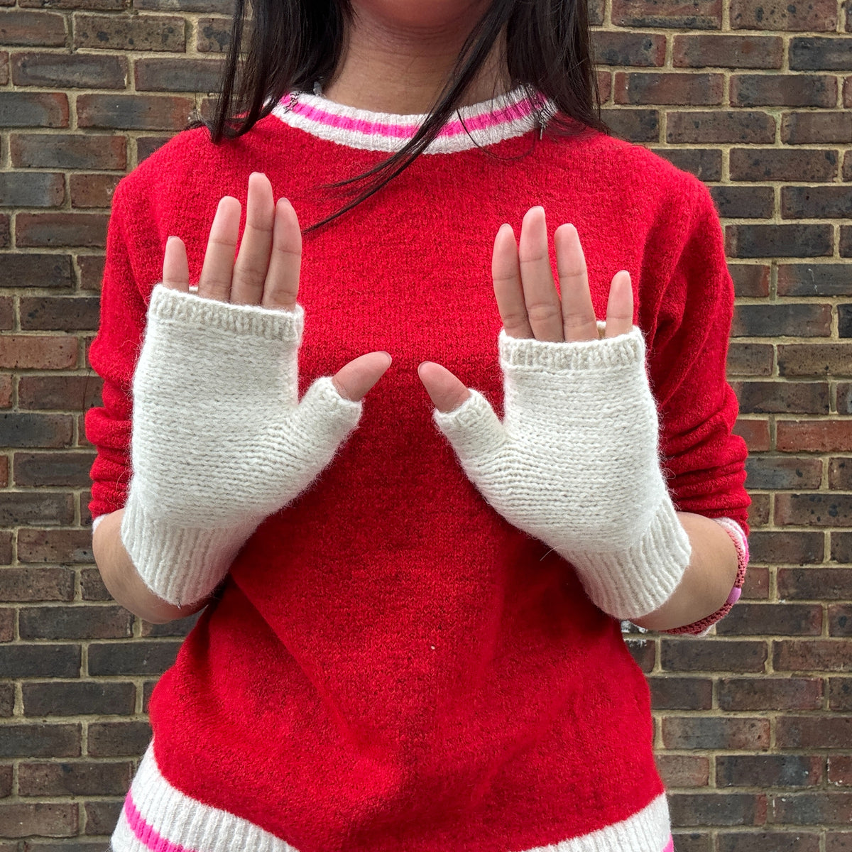 Peruvian Mittens Ecru