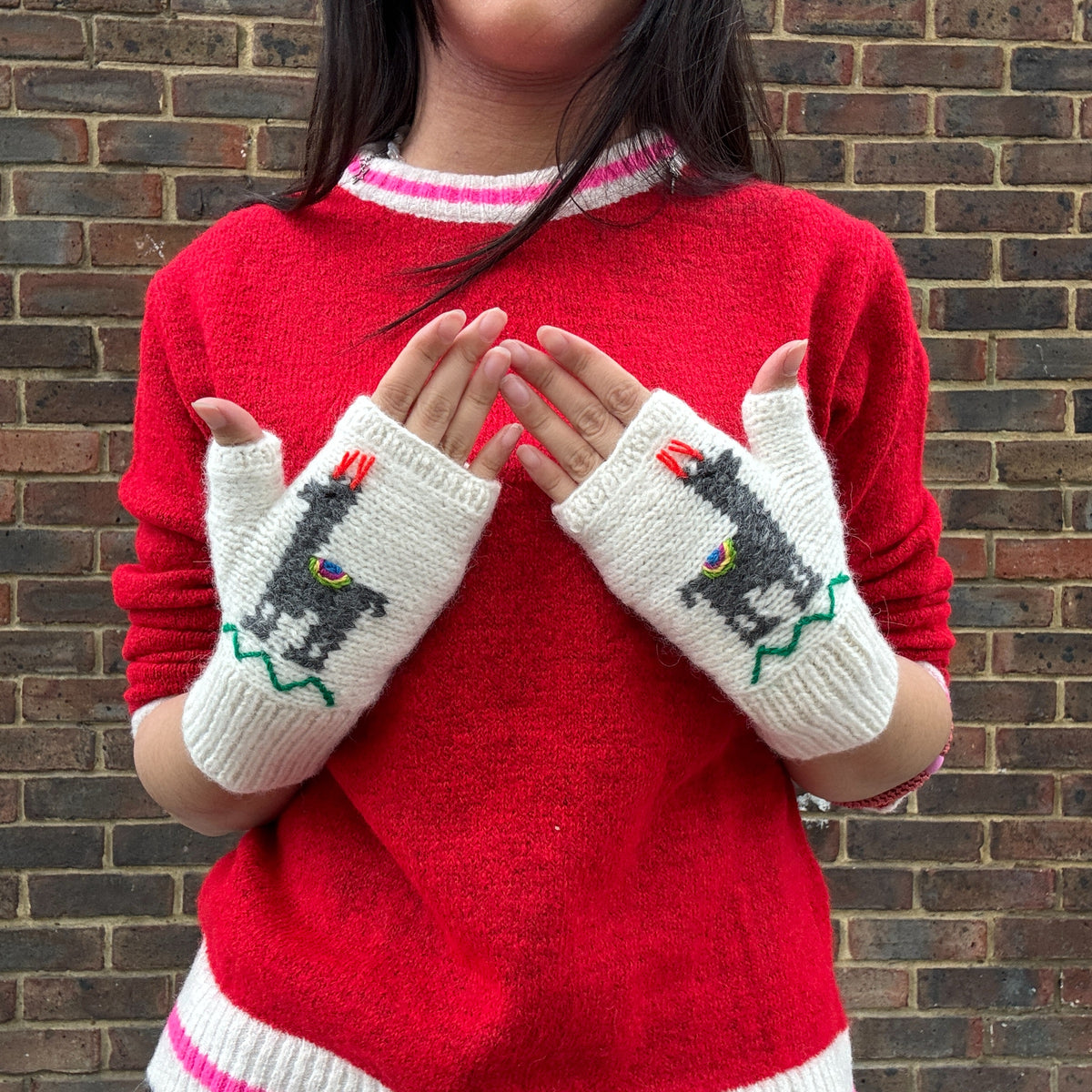 Peruvian Mittens Ecru