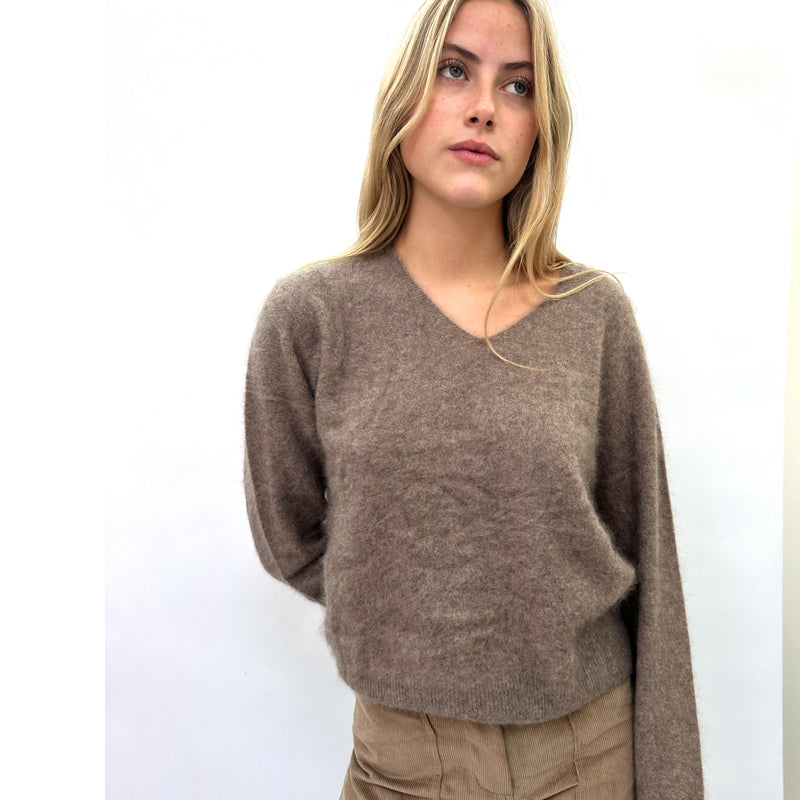 V-Neck Camel Gray Cashmere Pullover
