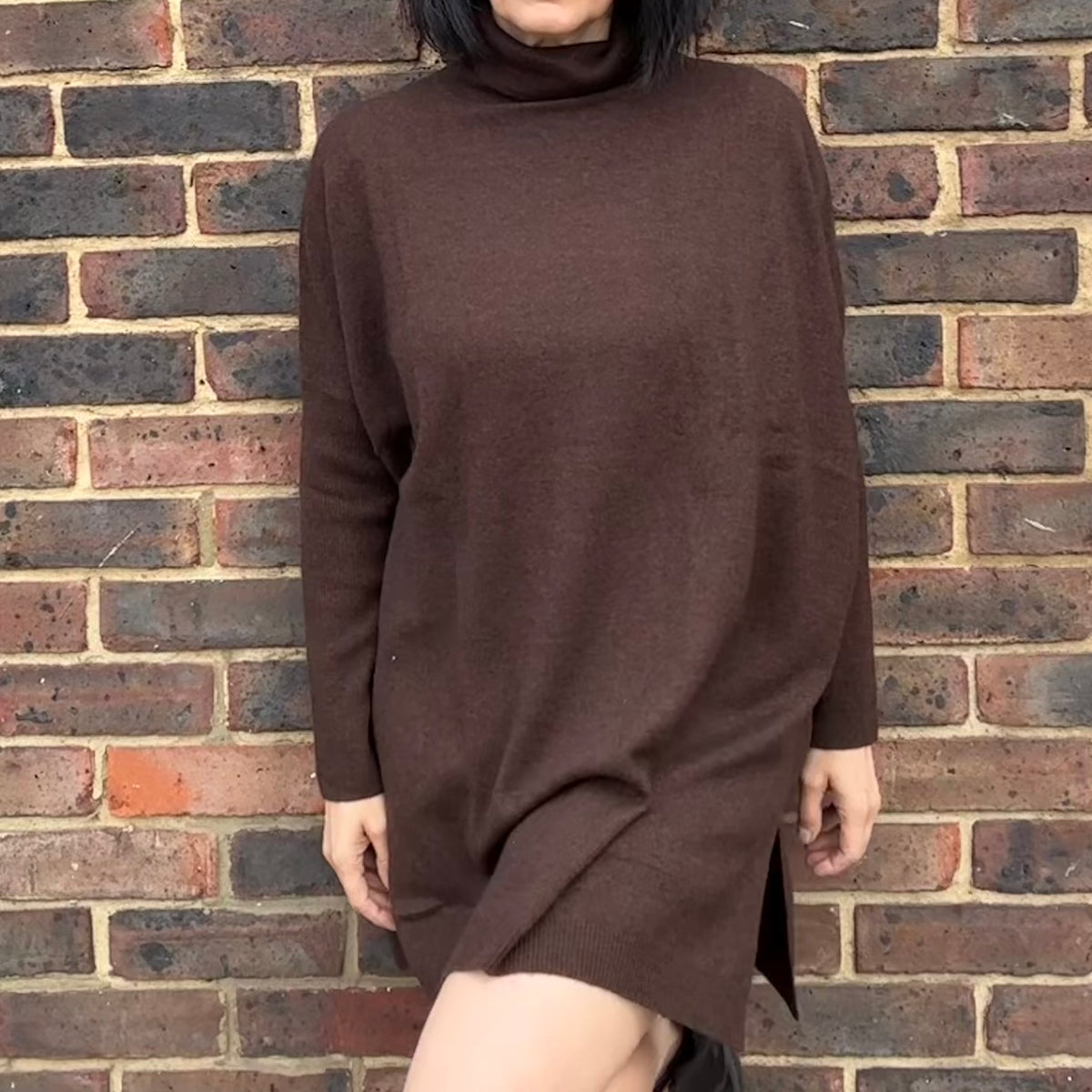 *NEW* Absolut Cashmere Extra Long Turtle Neck Chocolate