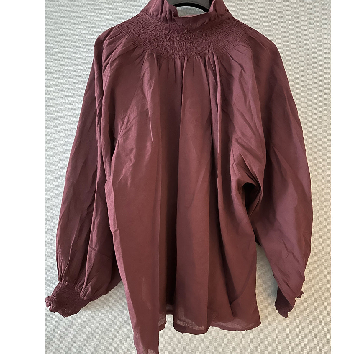 *NEW STYLE* Johanna Smocked Shirt Aubergine