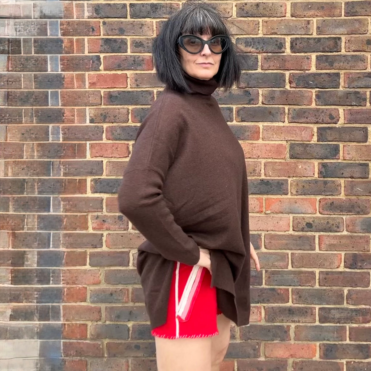 *NEW* Absolut Cashmere Extra Long Turtle Neck Chocolate