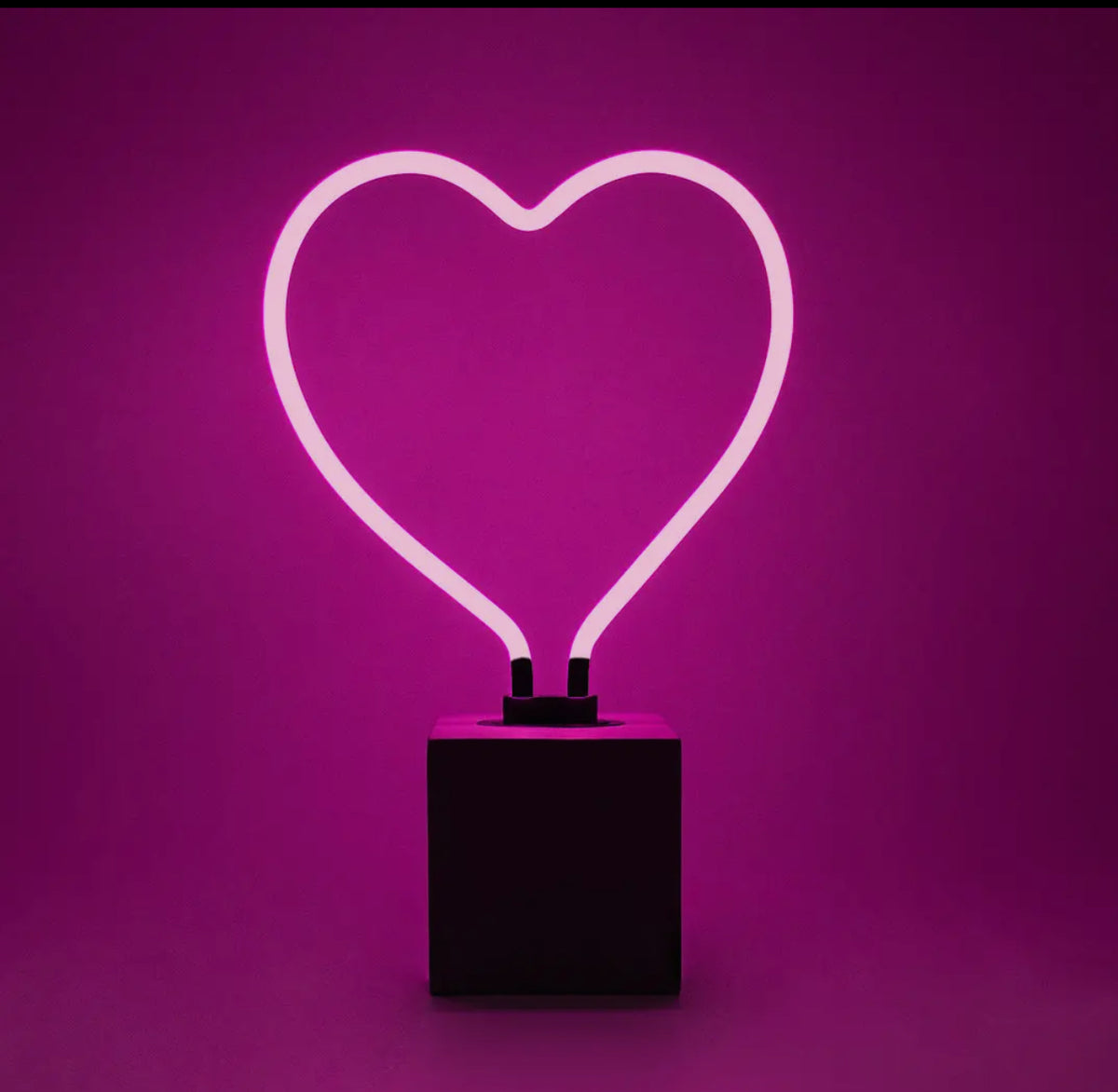 Neon Heart Light