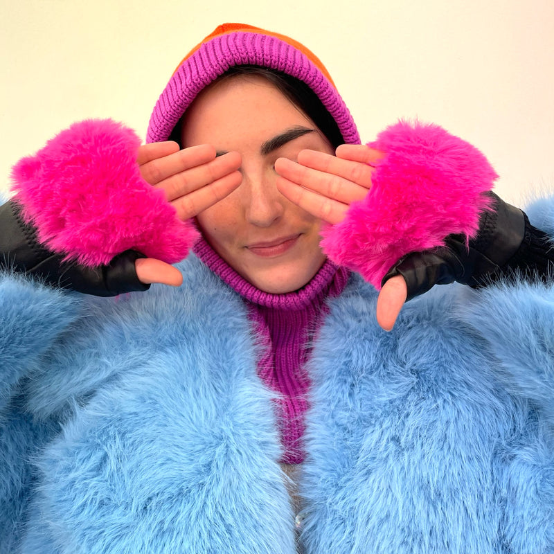 *NEW* Faux Fur Fuchsia Fingerless Gloves