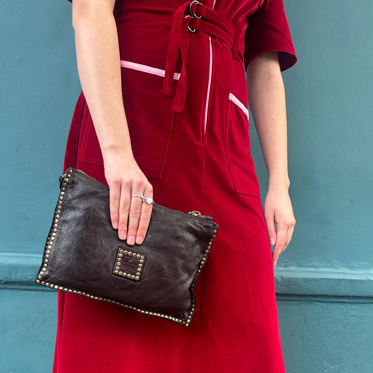 *JUST DROPPED* Campomaggi Eva Pochette Brown