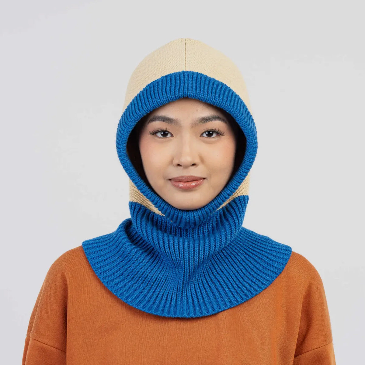 Colour Block Knit Hood Cobalt