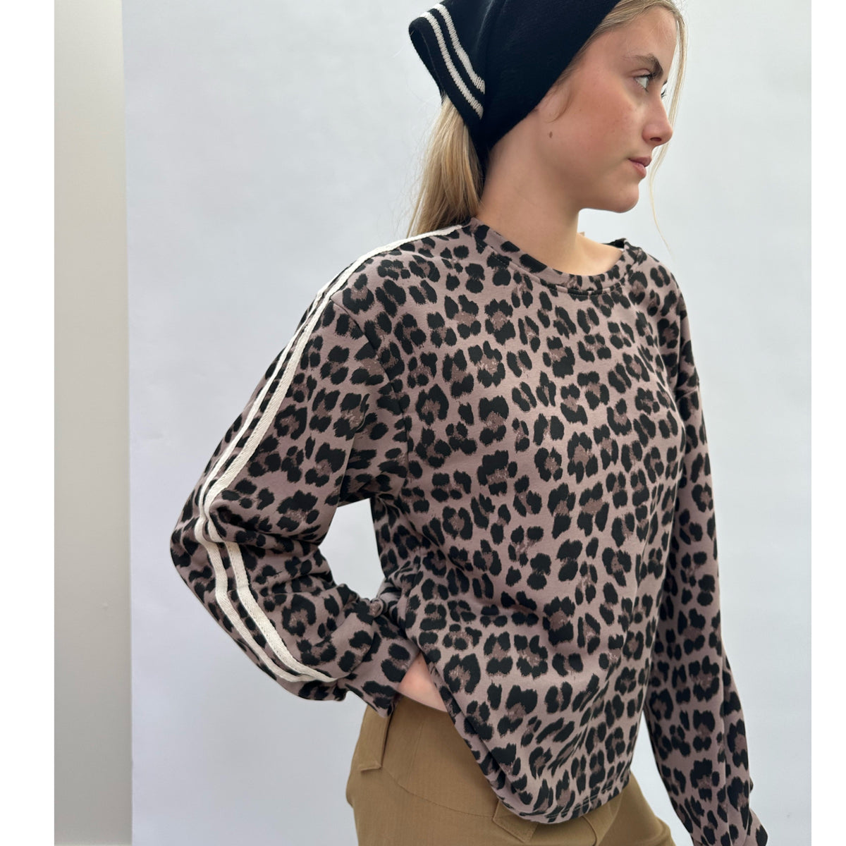 Cashmere Triangle Black