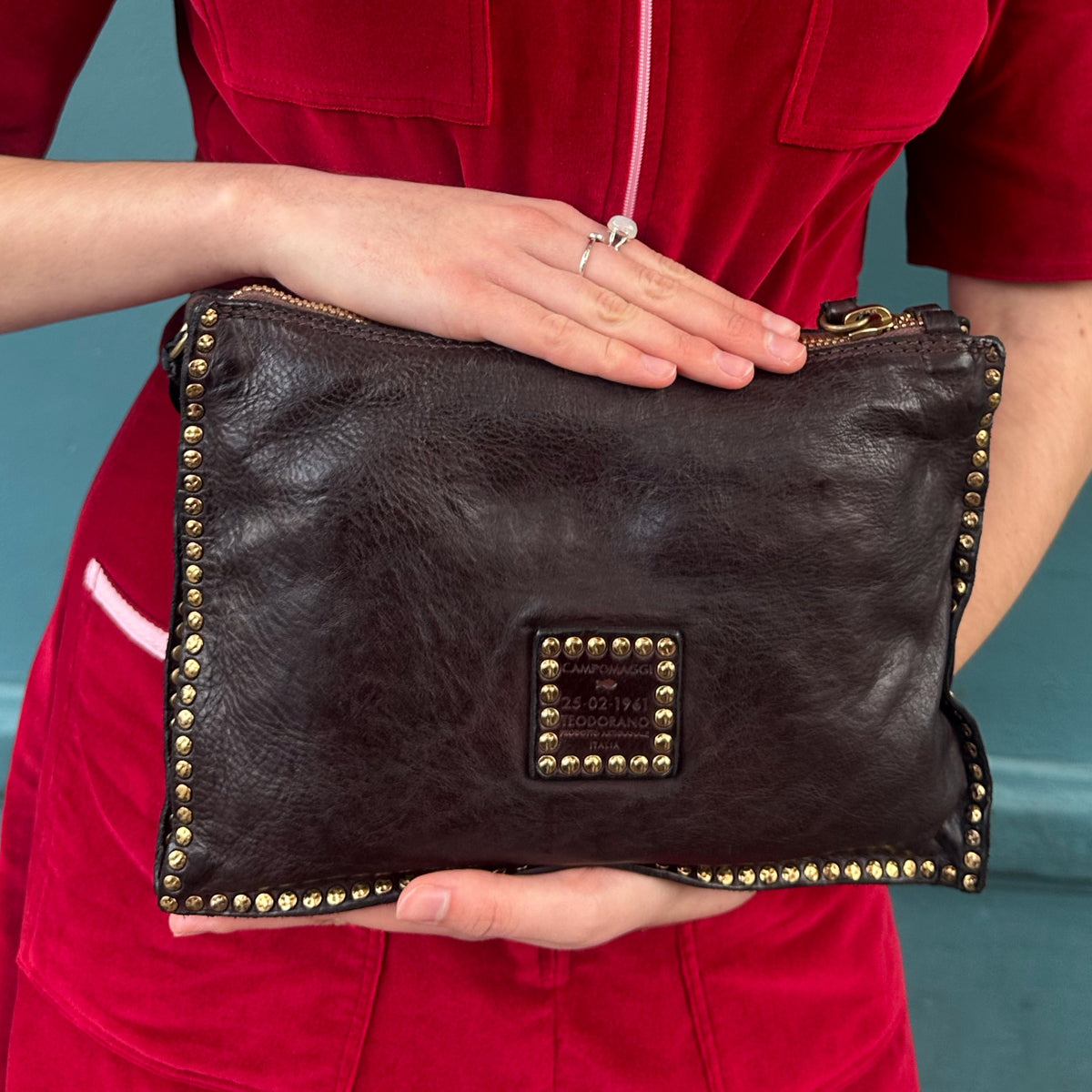 *JUST DROPPED* Campomaggi Eva Pochette Brown