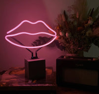 Neon Lips Light
