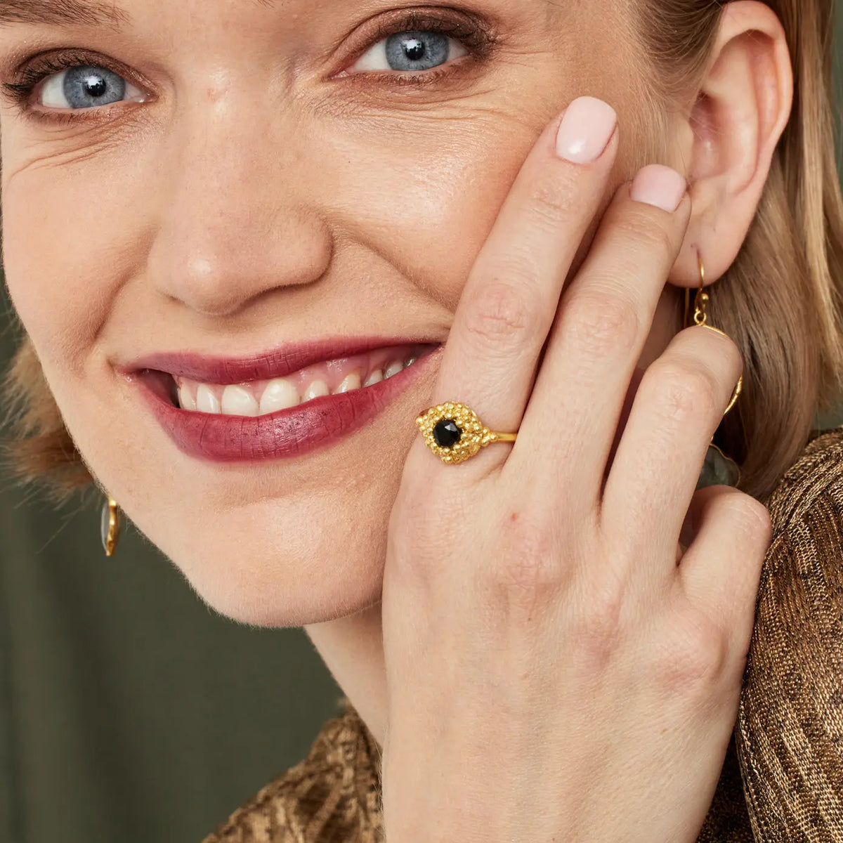 Maine Black Onyx Flower Ring