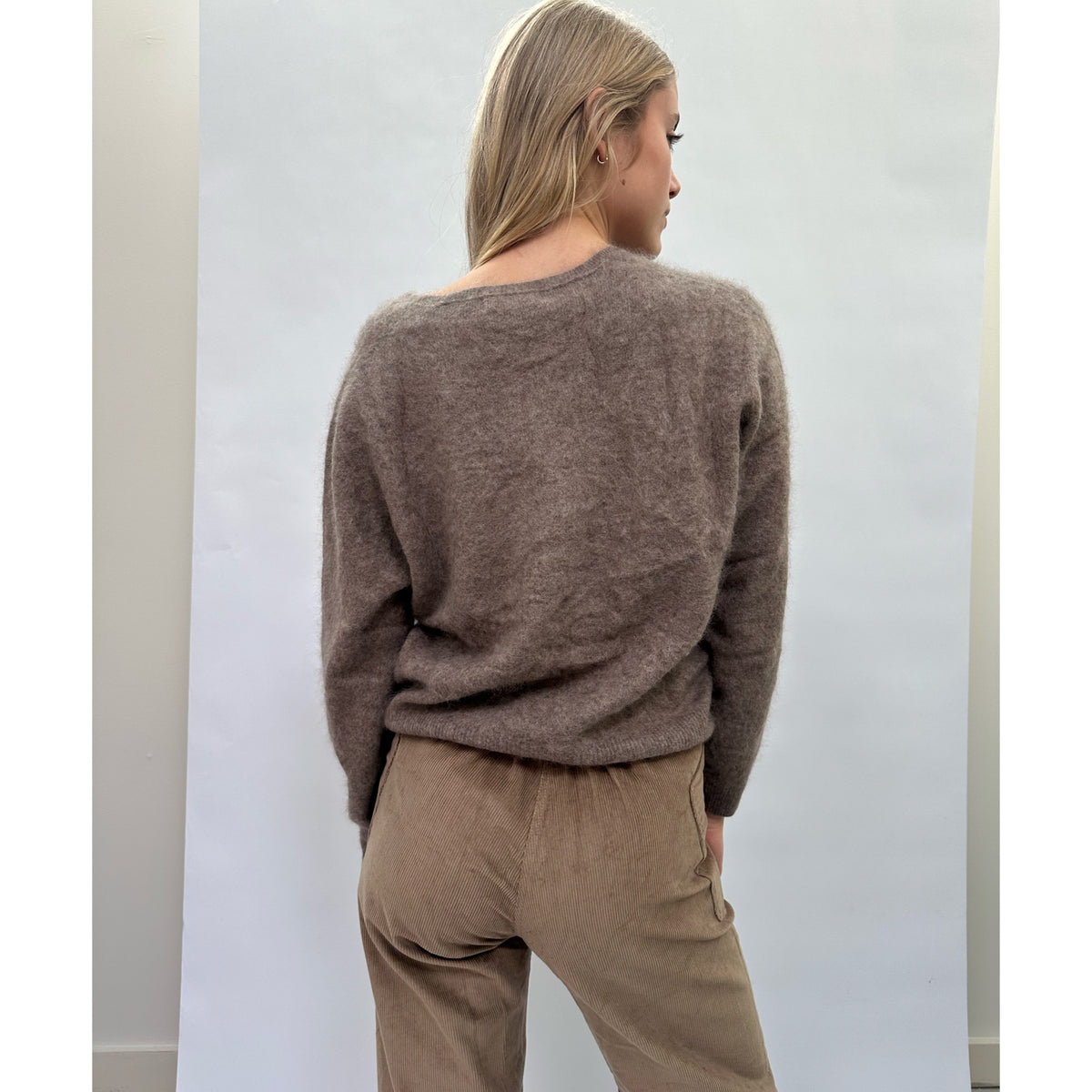 V-Neck Camel Gray Cashmere Pullover