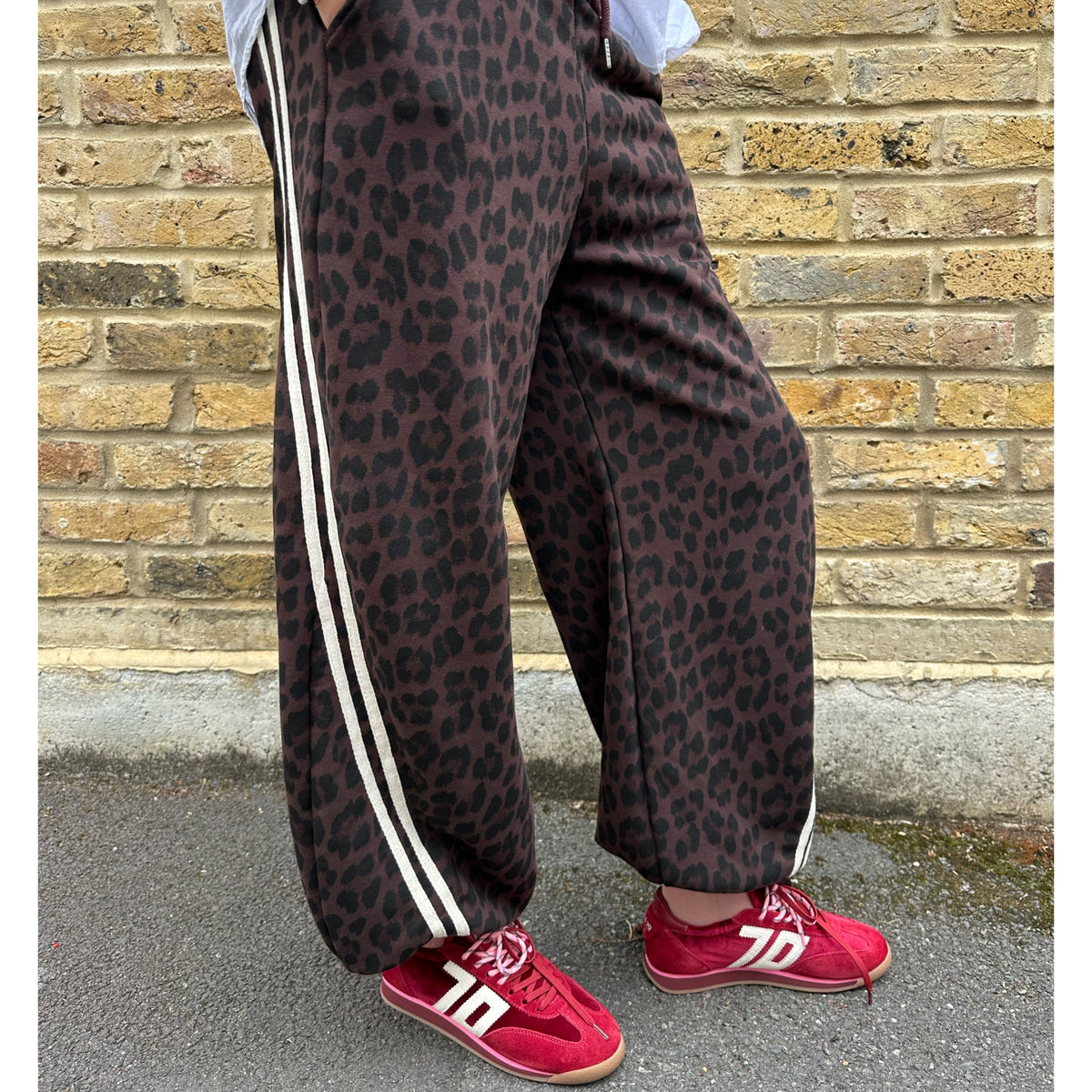 Leopard Barrel Sweatpants Chocolate