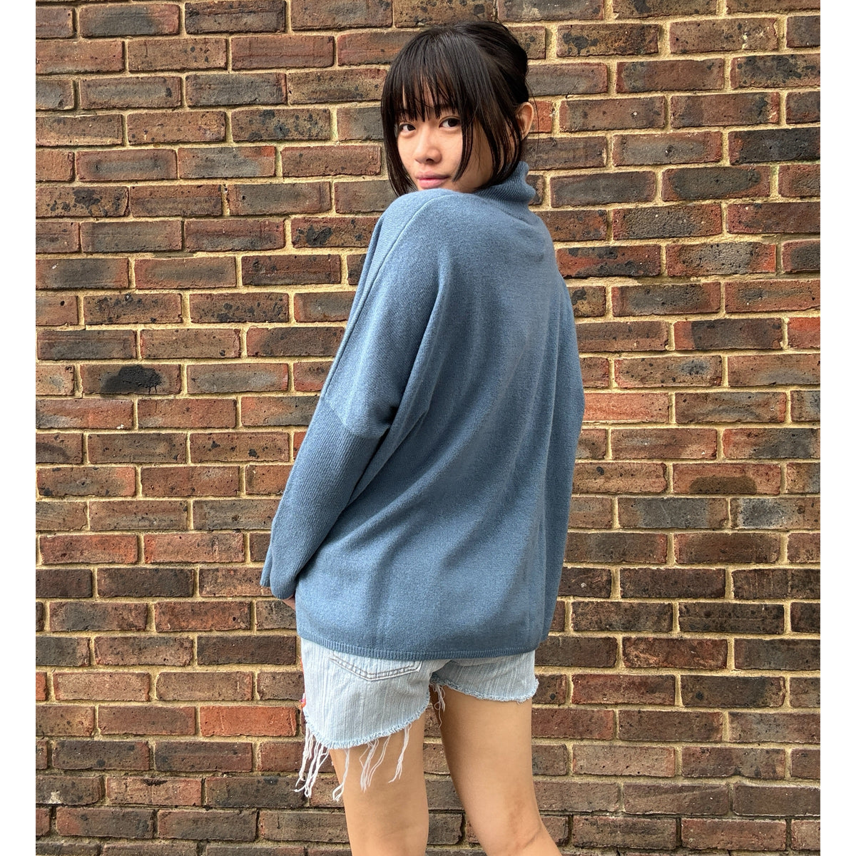 *NEW* Absolut Clara Smoky Blue