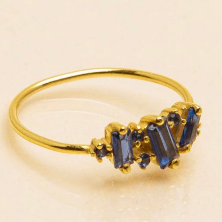 Une A Une Multi Saphire Crystal Ring