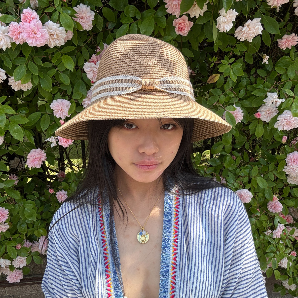 *NEW STYLE* Foldable Cloche Hat Rope/White Band