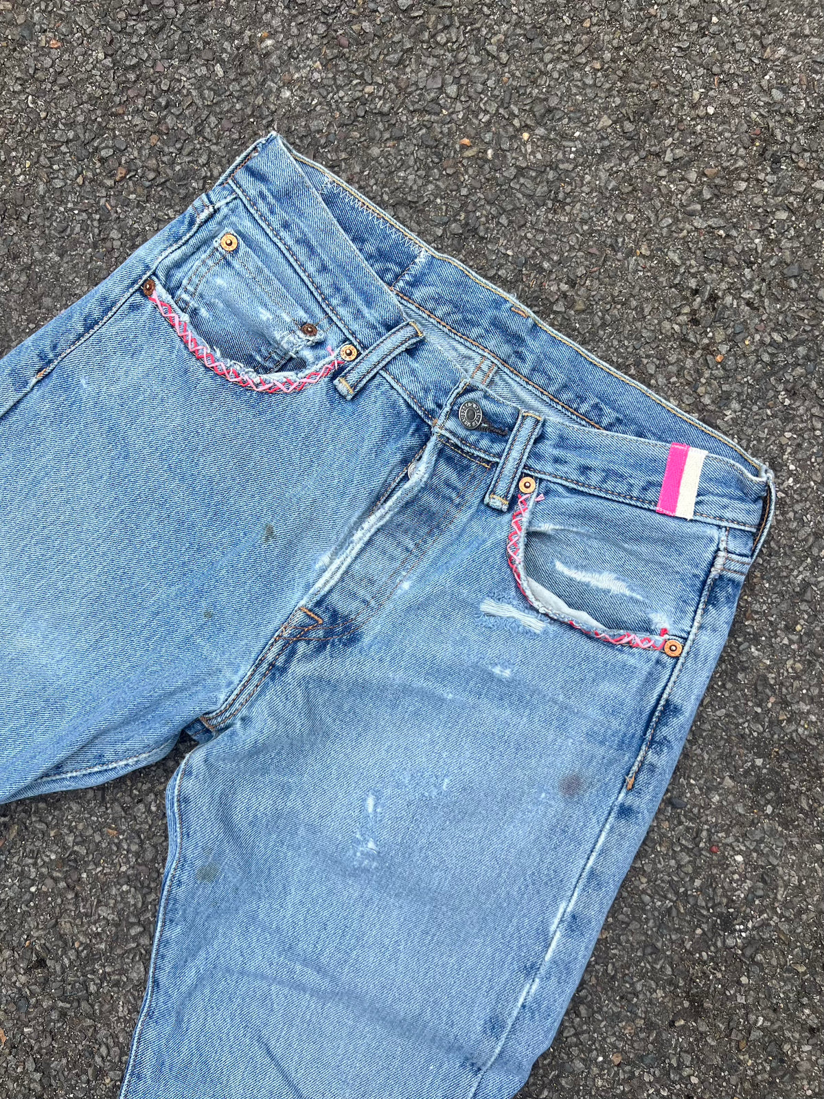 088. Zig Zag Stitch Levi's with Bandana Patch Pink