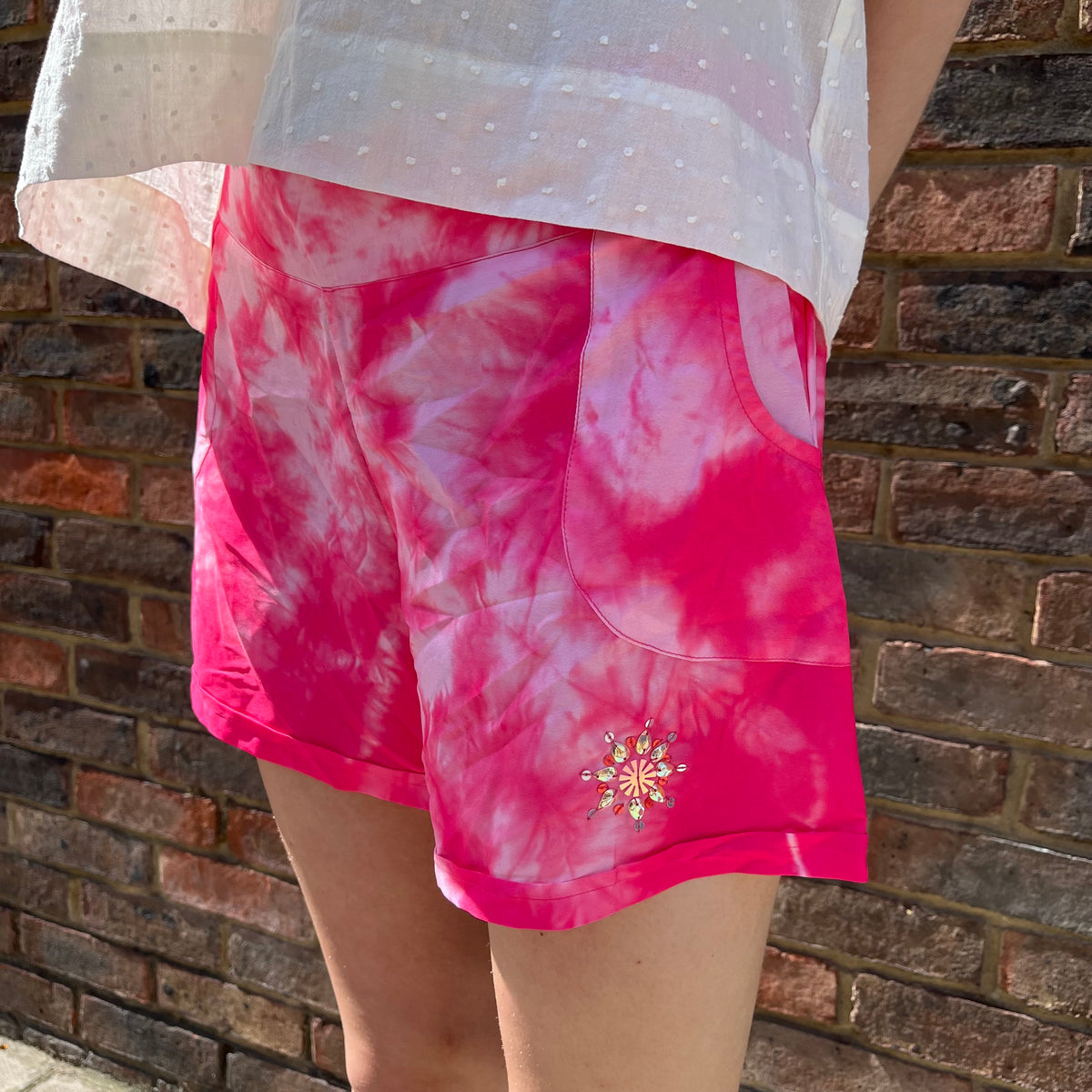 Yippie Hippie Batik Shorts