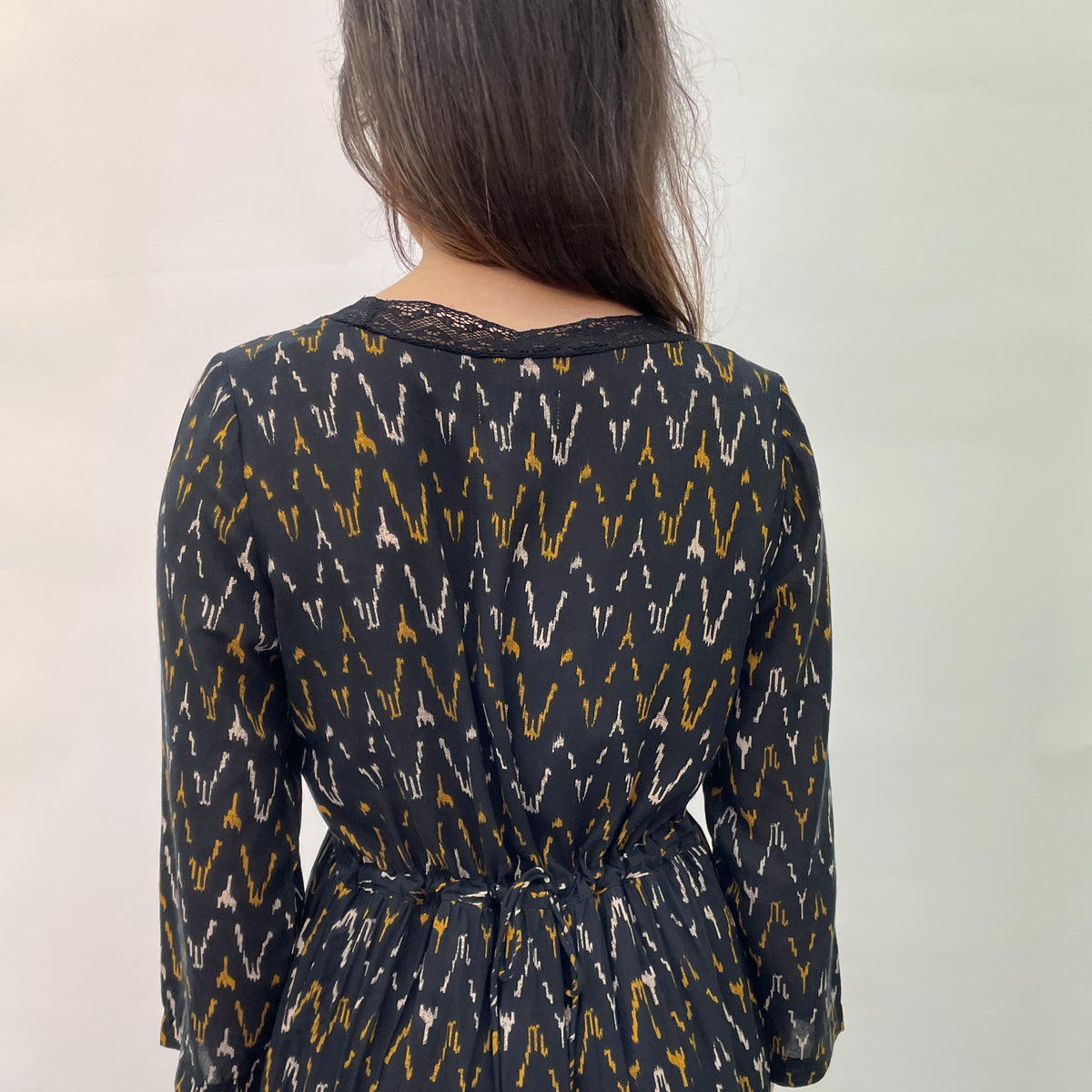 Stella Forrest tiered midi dress abstract pattern