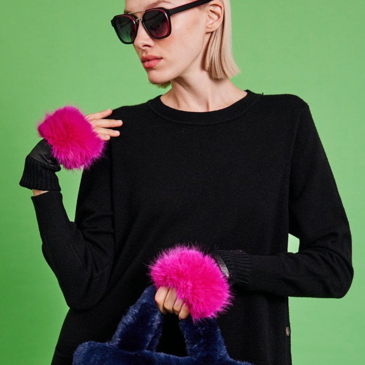 *NEW* Faux Fur Fuchsia Fingerless Gloves