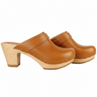 Bosabo Vegetable Leather Tan Clogs