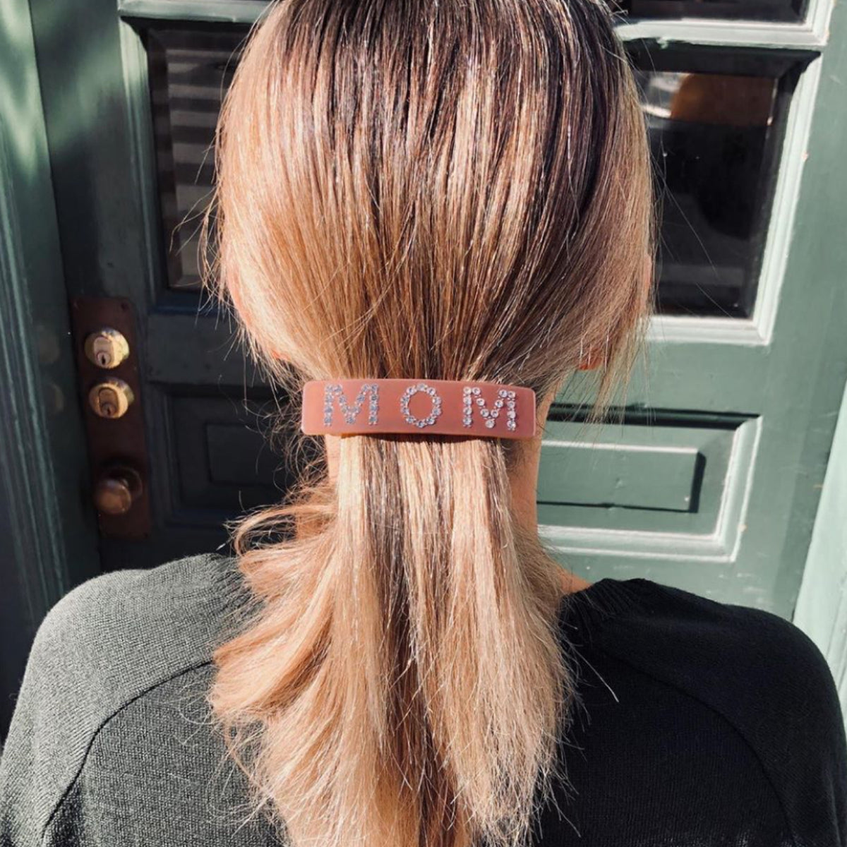 Sui Ava'Mom' Baby Pink Hair Clip