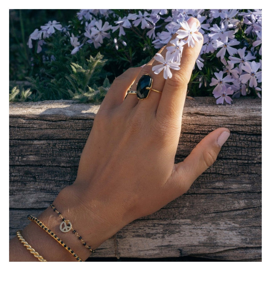 Une A Une Black Onyx Rectangle Ring
